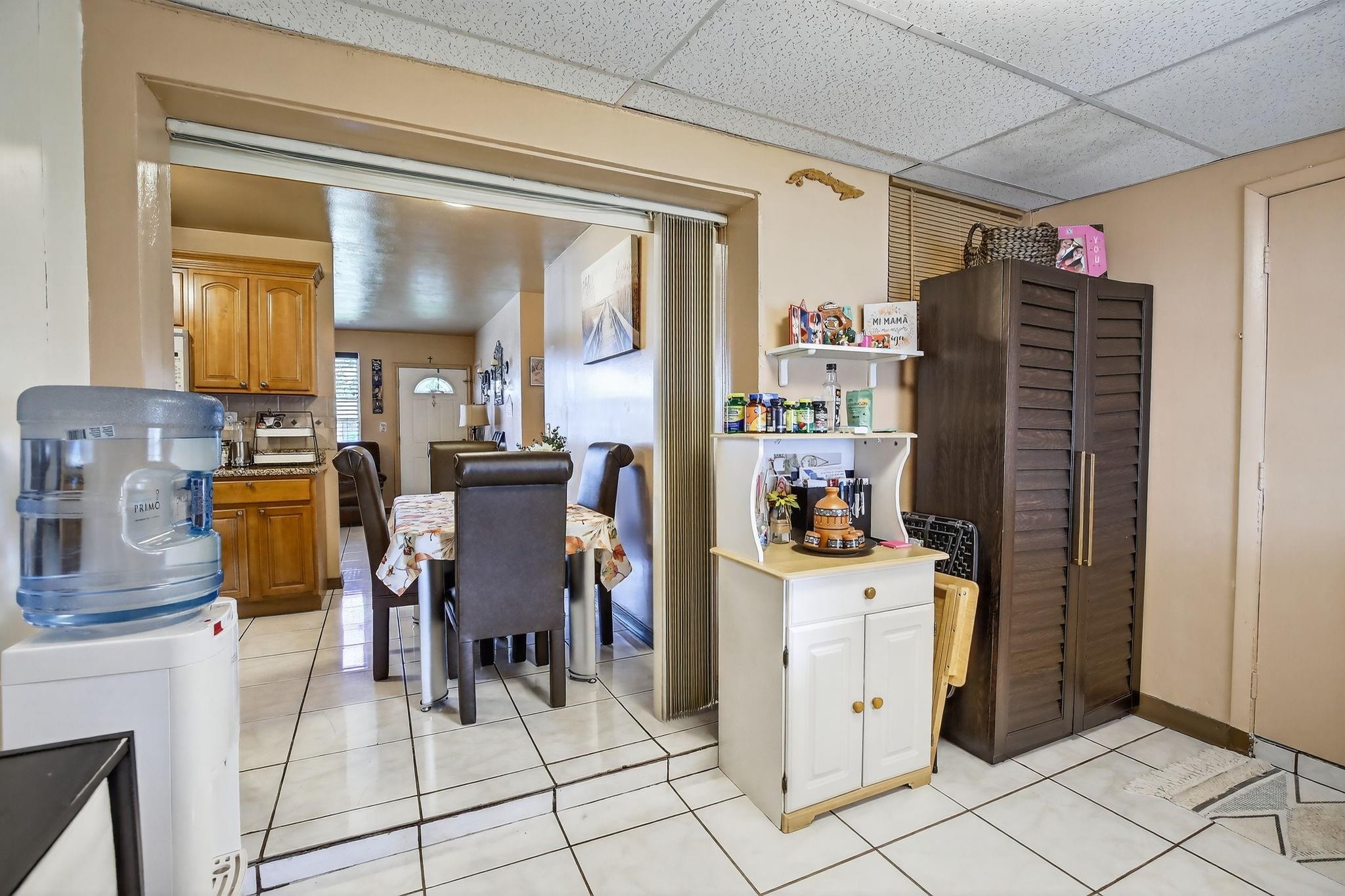 Broadview Country Club Es - Residential