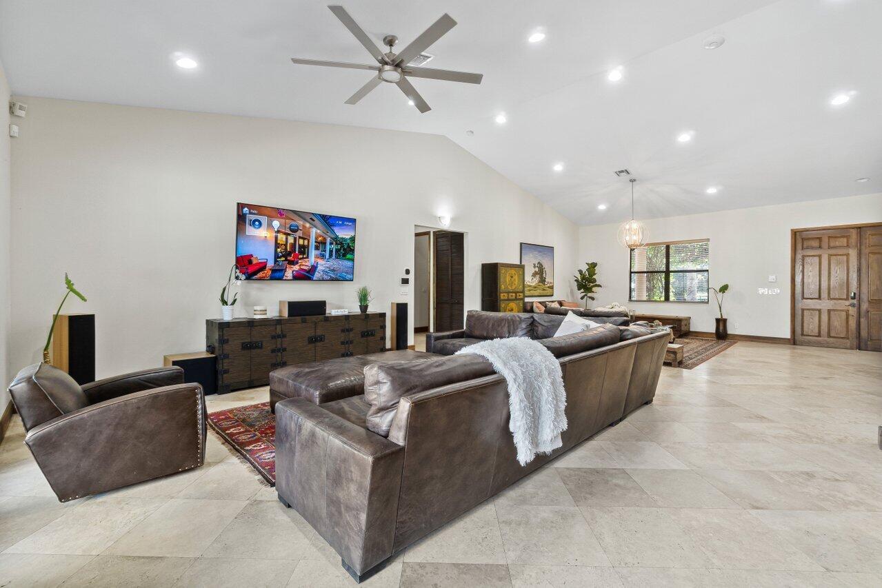 Acreage & Unrec - Residential