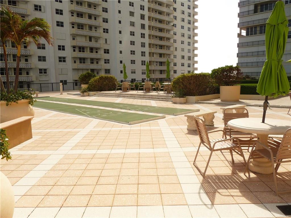 PLAZA SOUTH - Residential