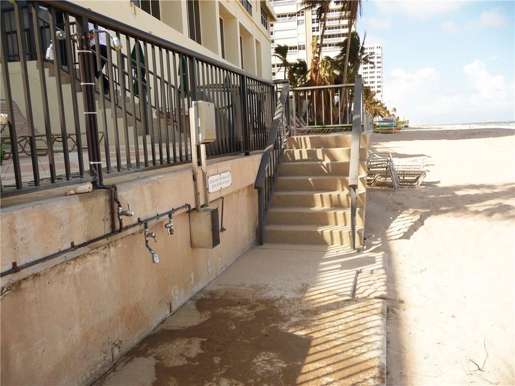 PLAZA SOUTH - Residential