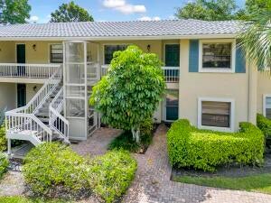Photo of 14 Westgate Lane #14D, Boynton Beach, FL 33436 (MLS # B26087857)