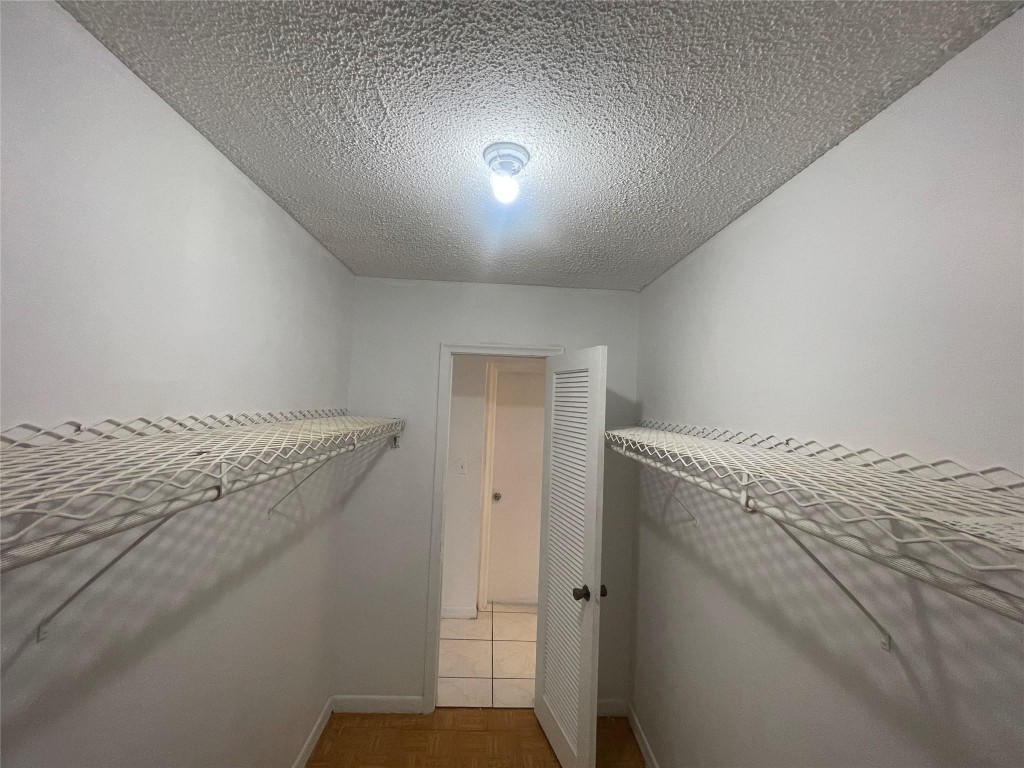 Lakes of Inverrary - Residential