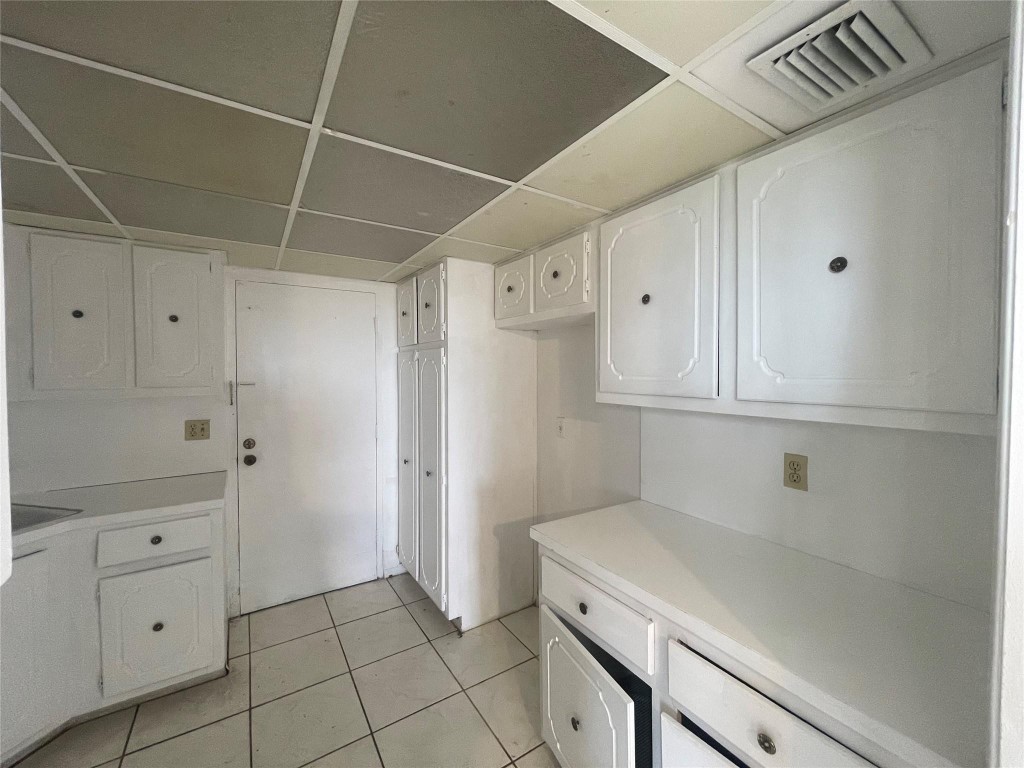 Lakes of Inverrary - Residential