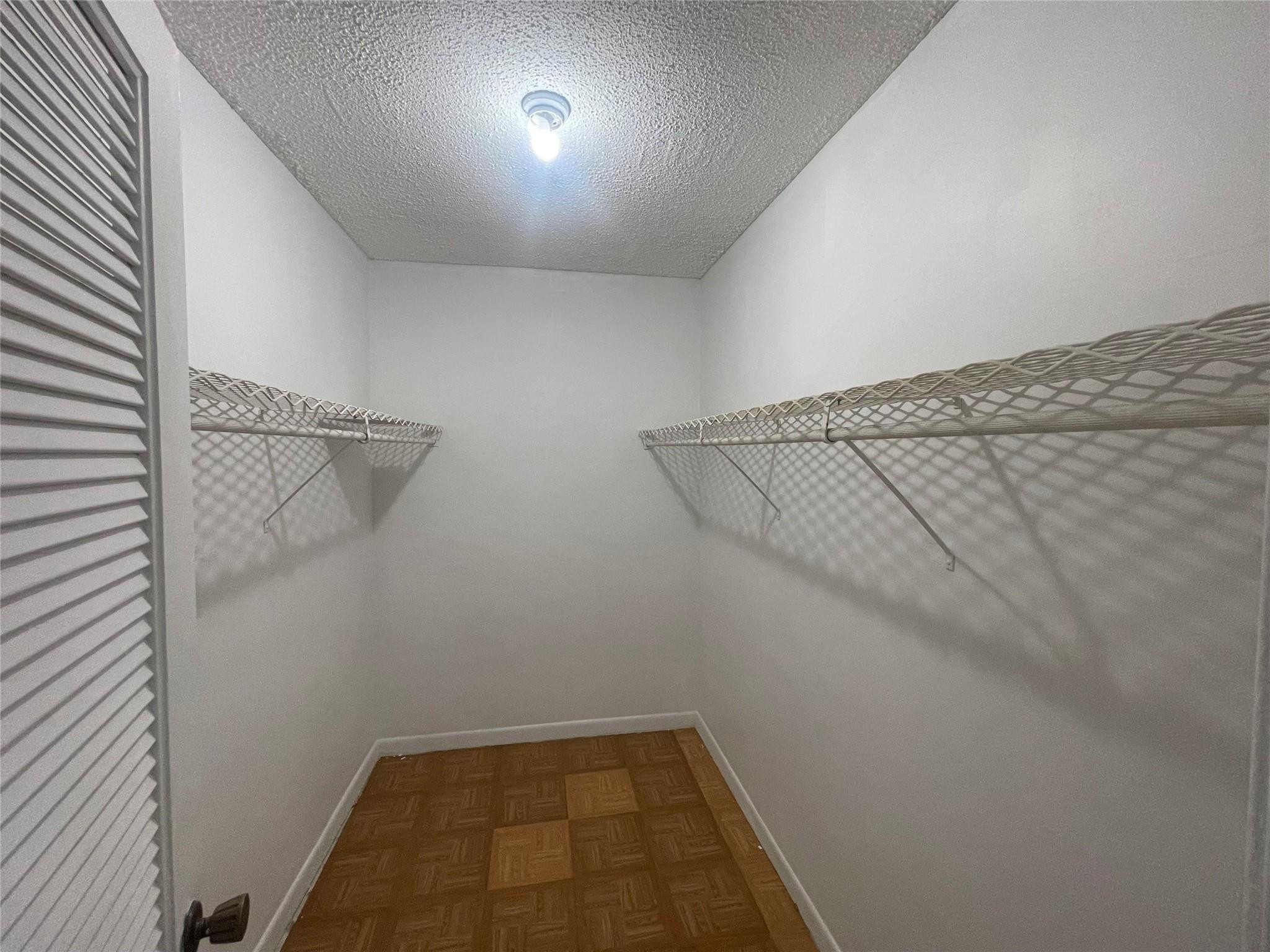 Lakes of Inverrary - Residential