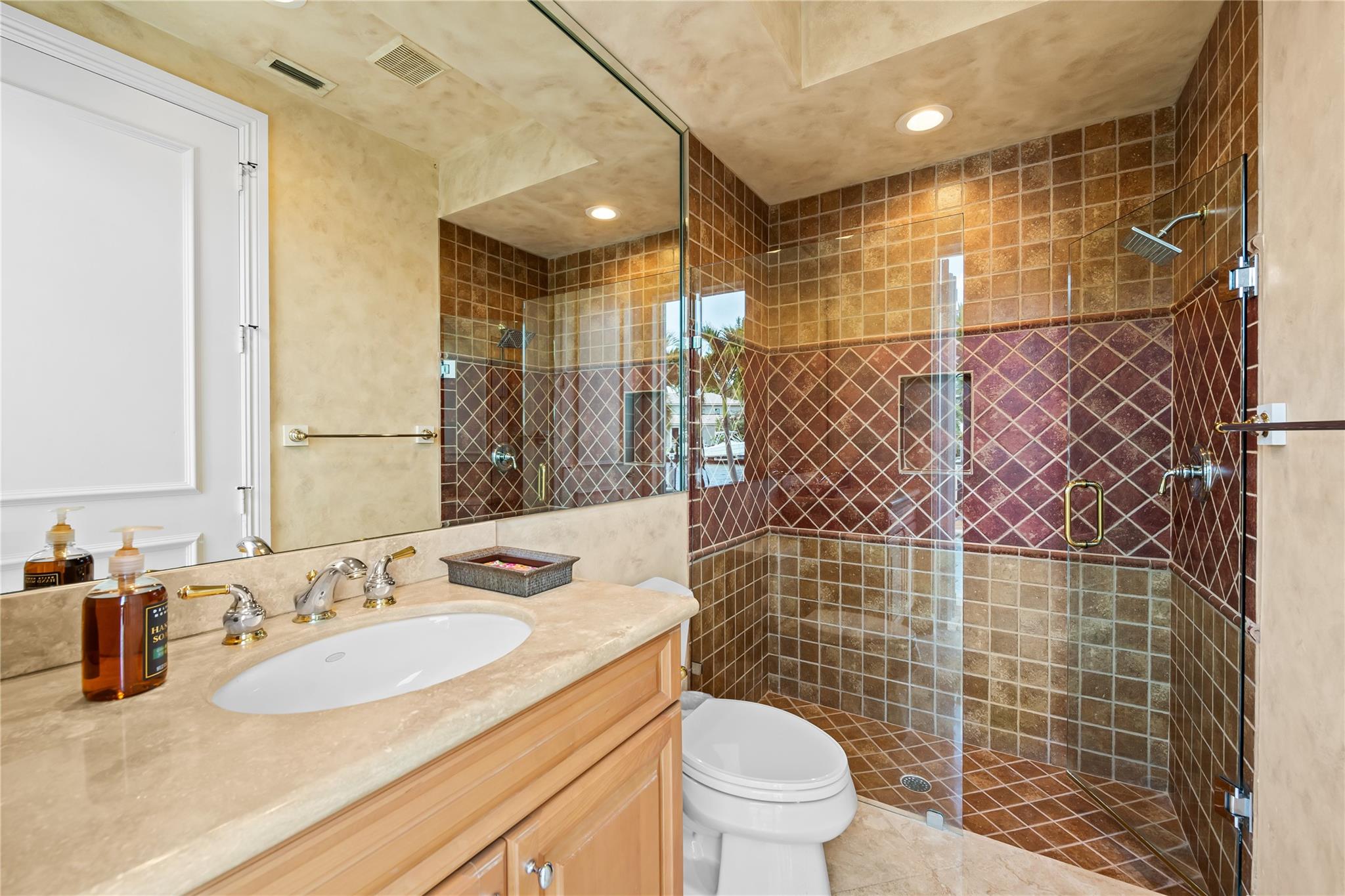 Lighthouse Point 3rd Sec - Residential