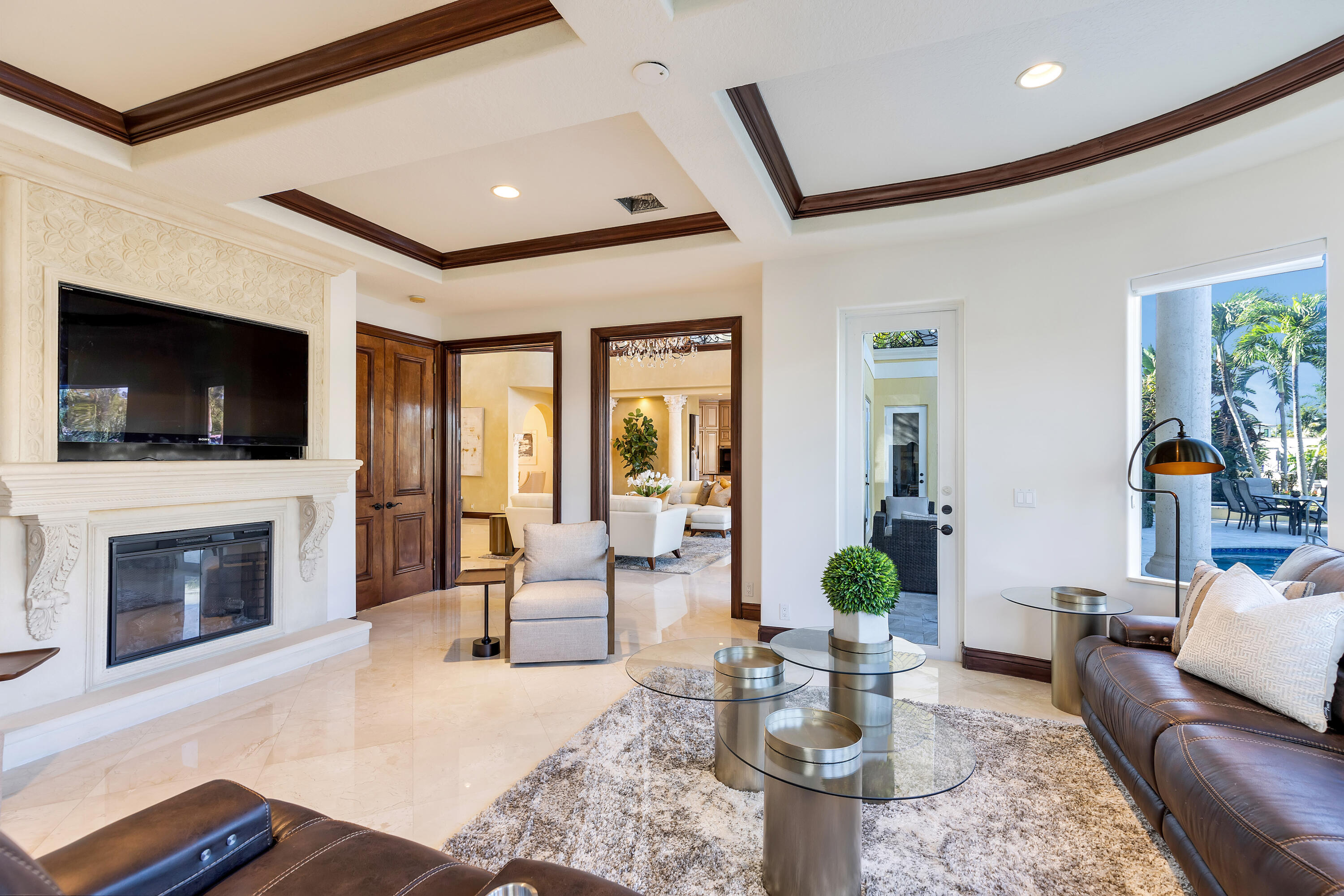 TROPIC ISLE - Residential