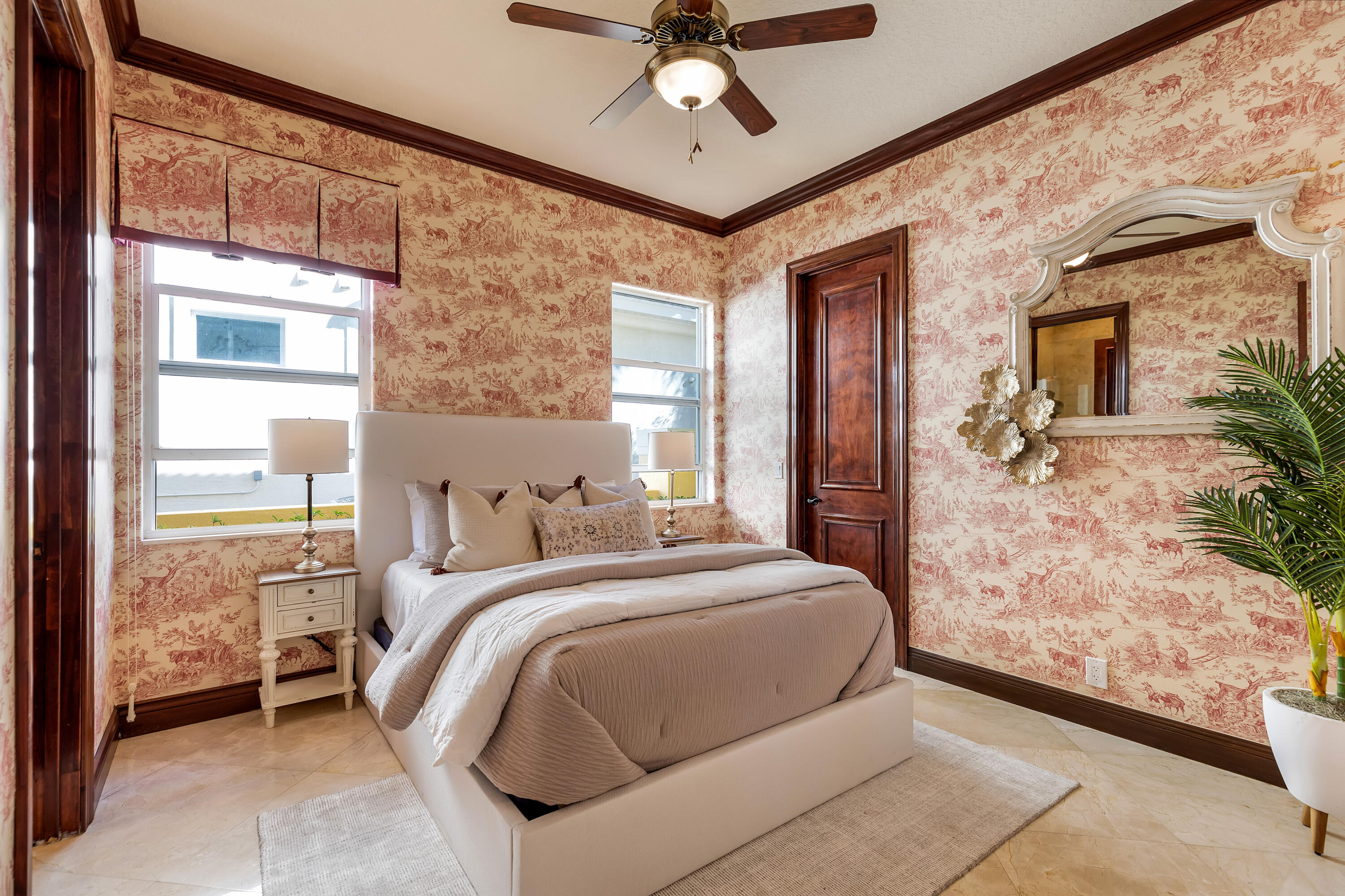 TROPIC ISLE - Residential