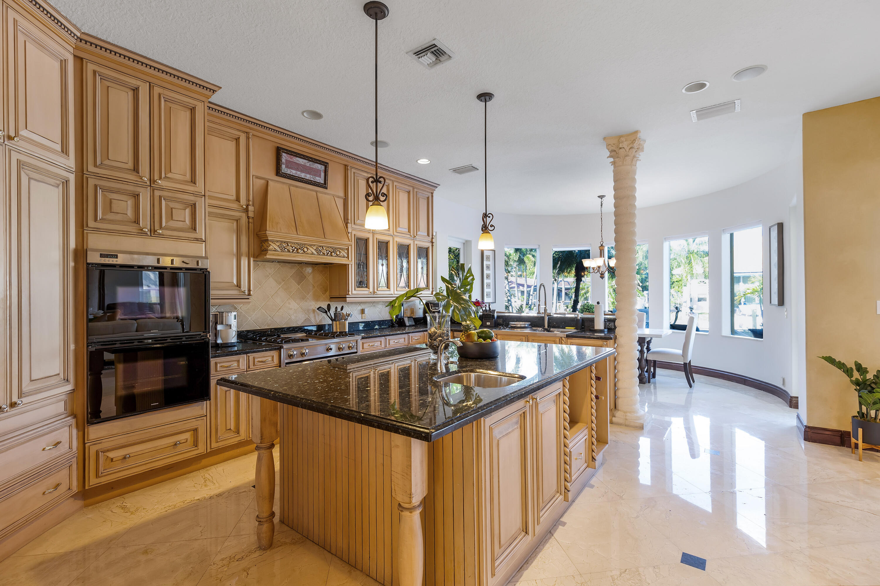 TROPIC ISLE - Residential