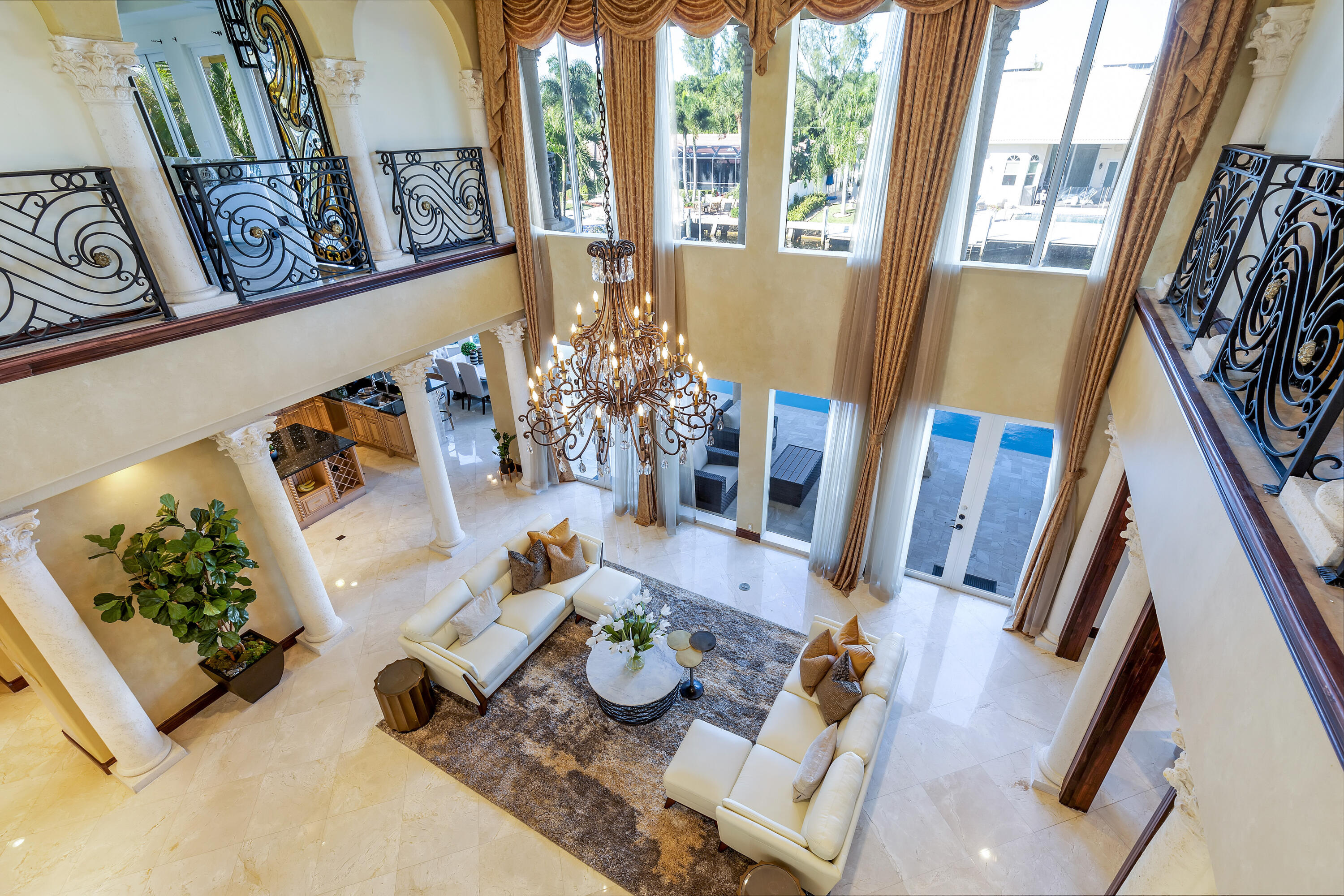 TROPIC ISLE - Residential