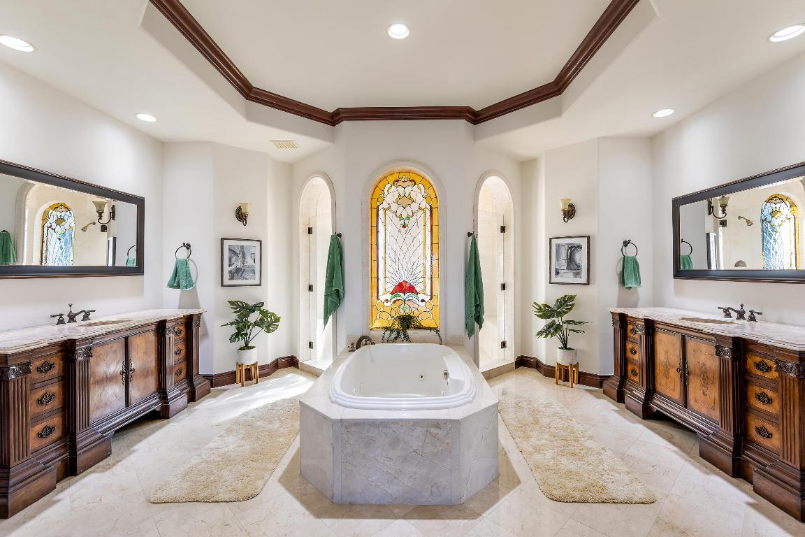 TROPIC ISLE - Residential