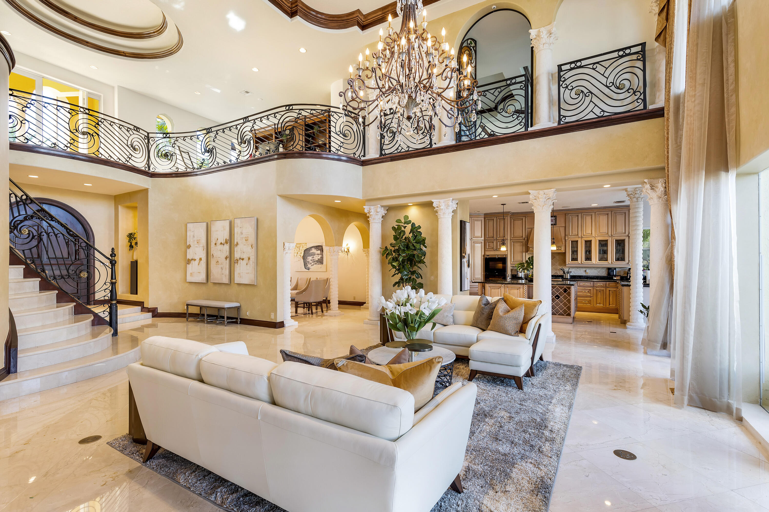 TROPIC ISLE - Residential