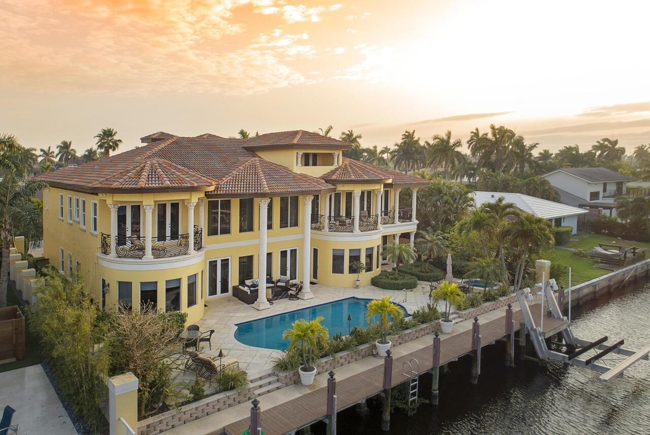 TROPIC ISLE - Residential