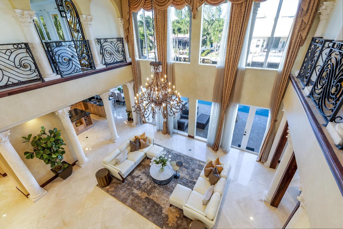 TROPIC ISLE - Residential