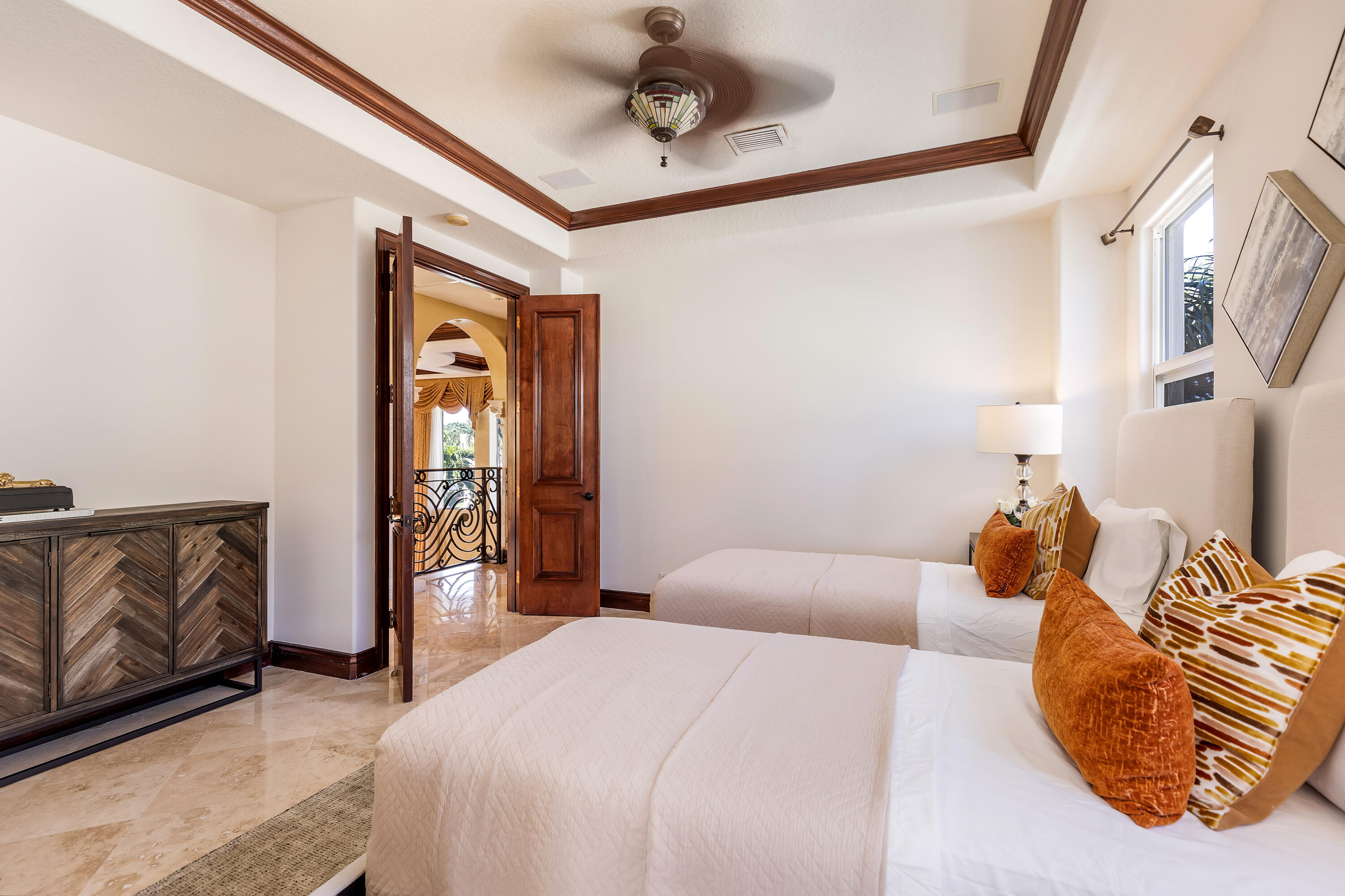 TROPIC ISLE - Residential