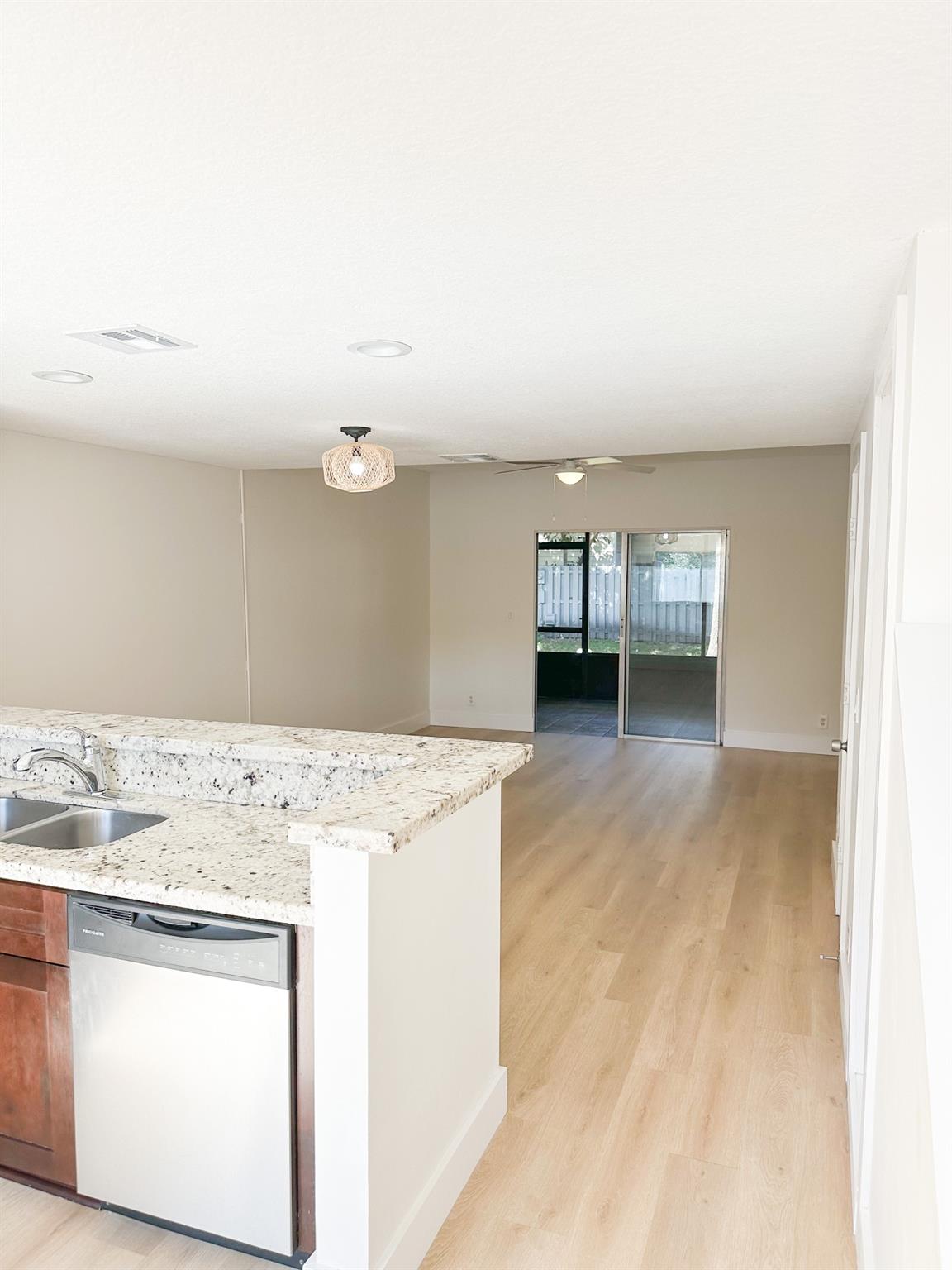 35 SW 3rd St