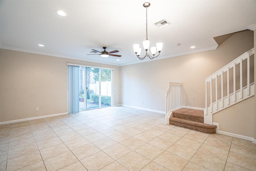 COLONY RESERVE - Residential Lease