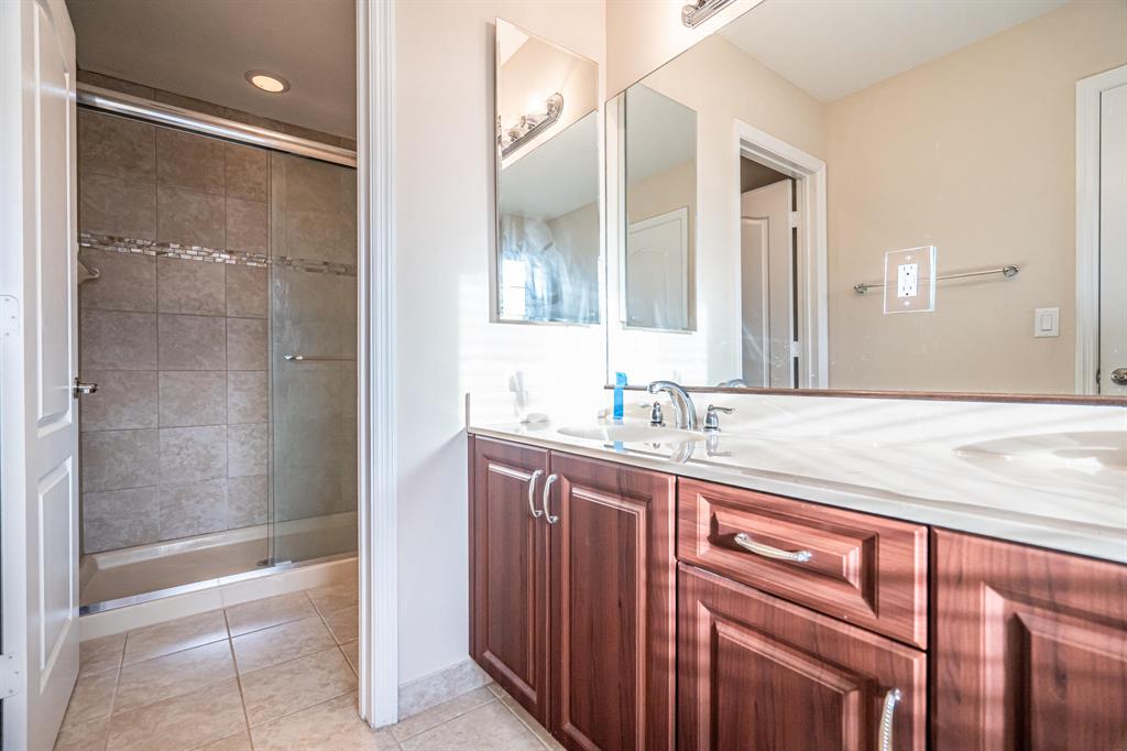 COLONY RESERVE - Residential Lease