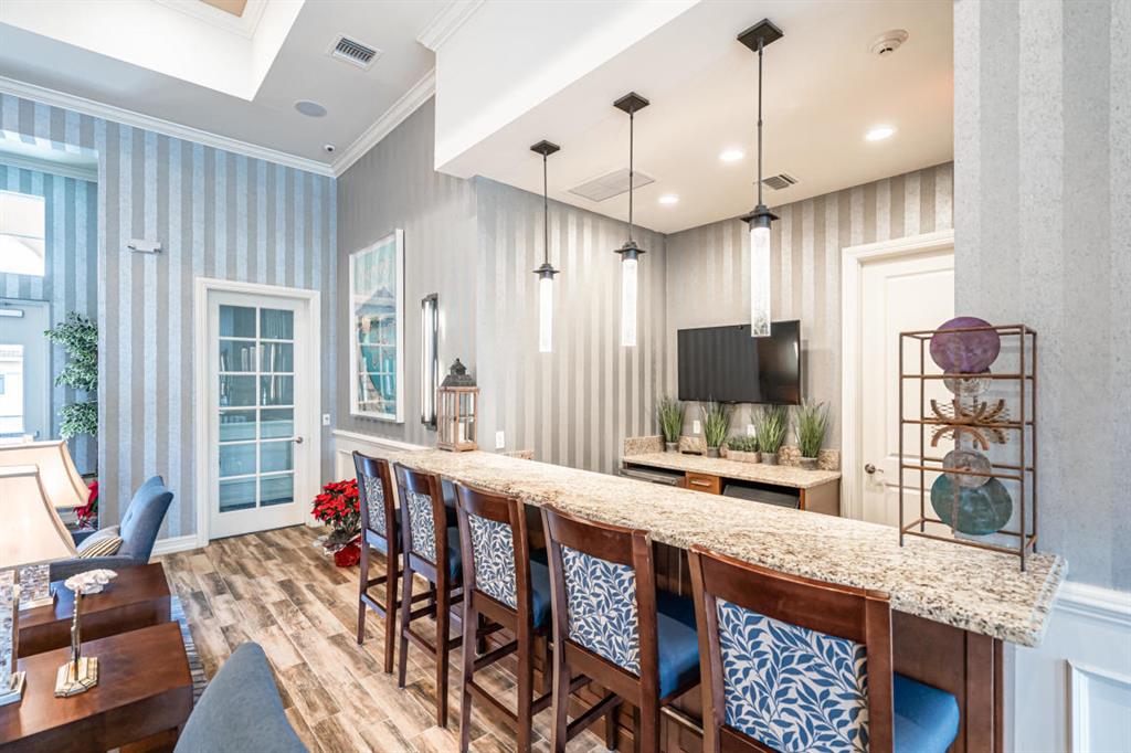 COLONY RESERVE - Residential Lease