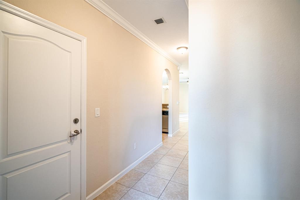 COLONY RESERVE - Residential Lease