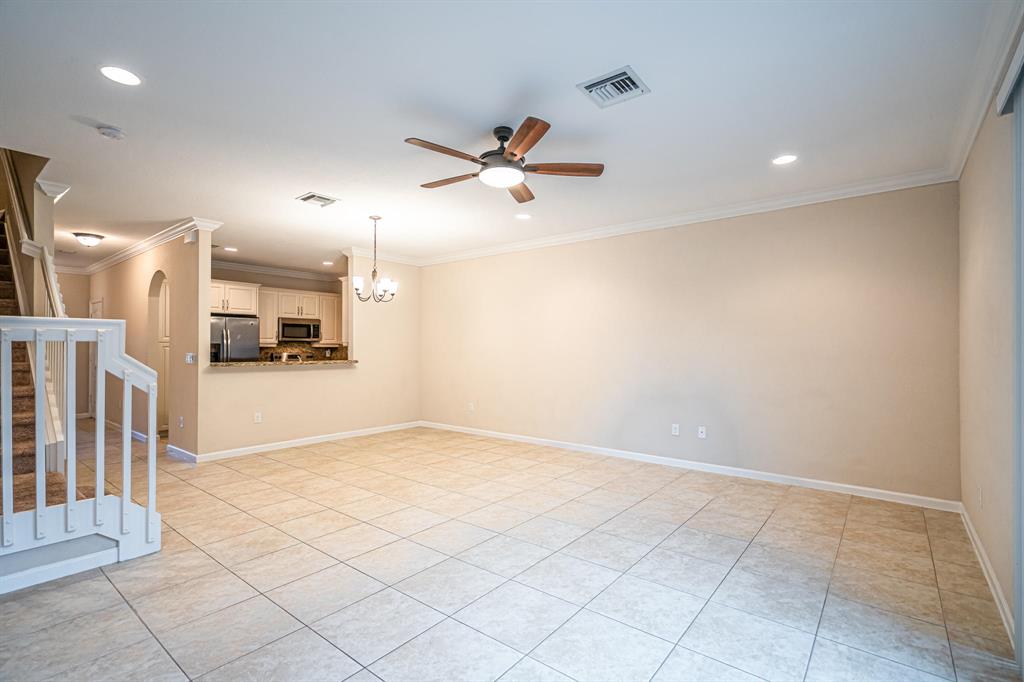 COLONY RESERVE - Residential Lease