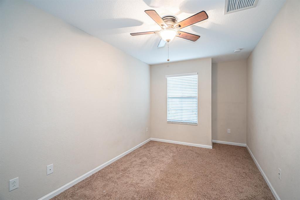 COLONY RESERVE - Residential Lease