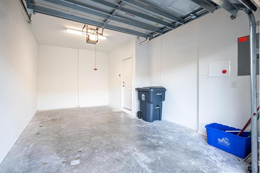 COLONY RESERVE - Residential Lease