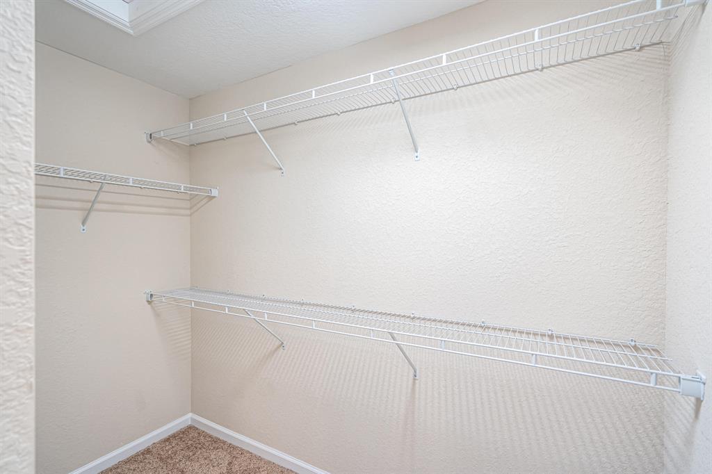 COLONY RESERVE - Residential Lease