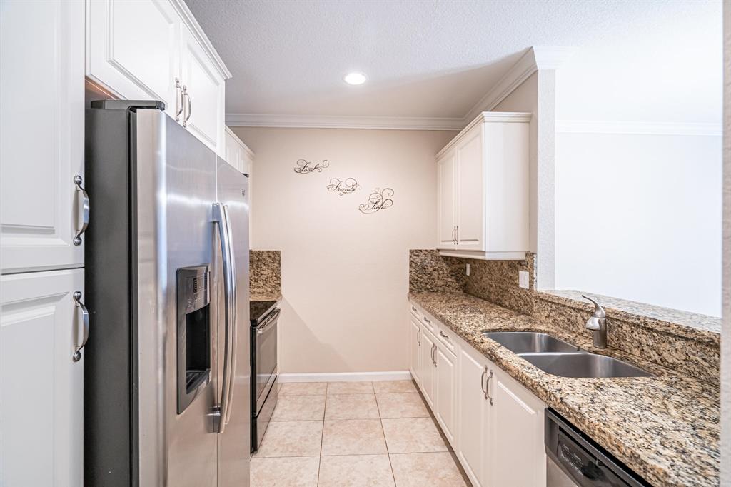 COLONY RESERVE - Residential Lease