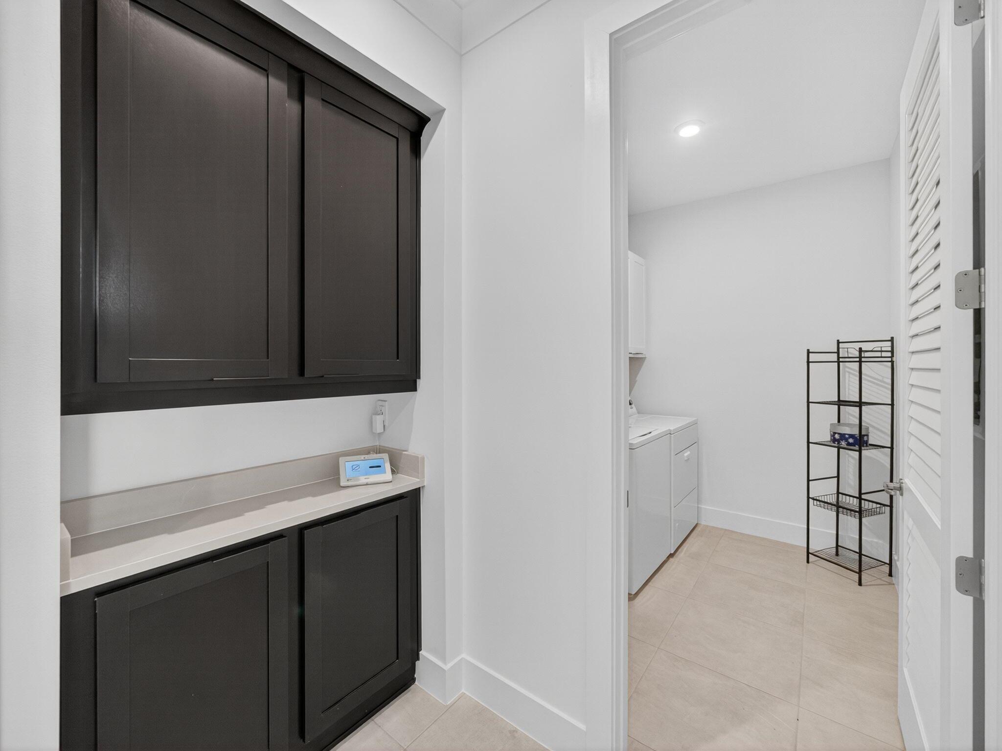 TELARO AT SOUTHERN GROVE - Residential