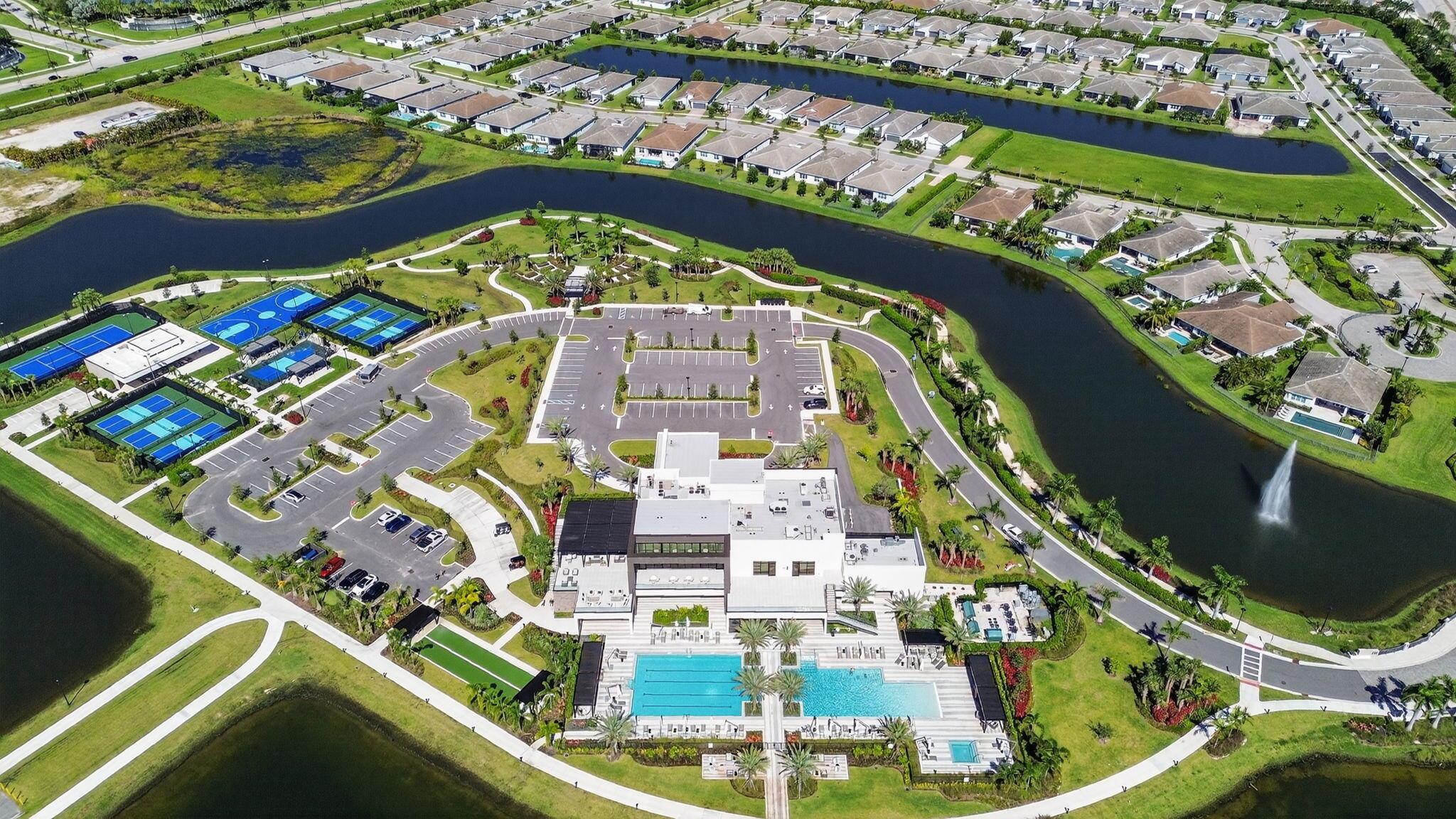 TELARO AT SOUTHERN GROVE - Residential