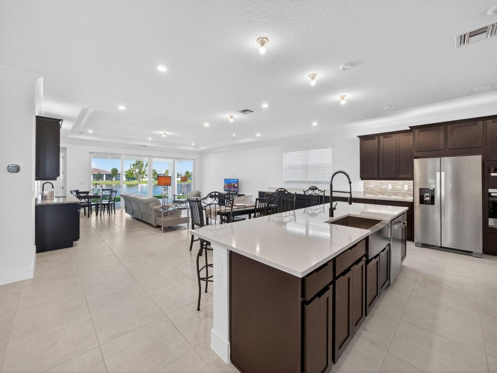 TELARO AT SOUTHERN GROVE PHASE 2 AND 3 - Residential