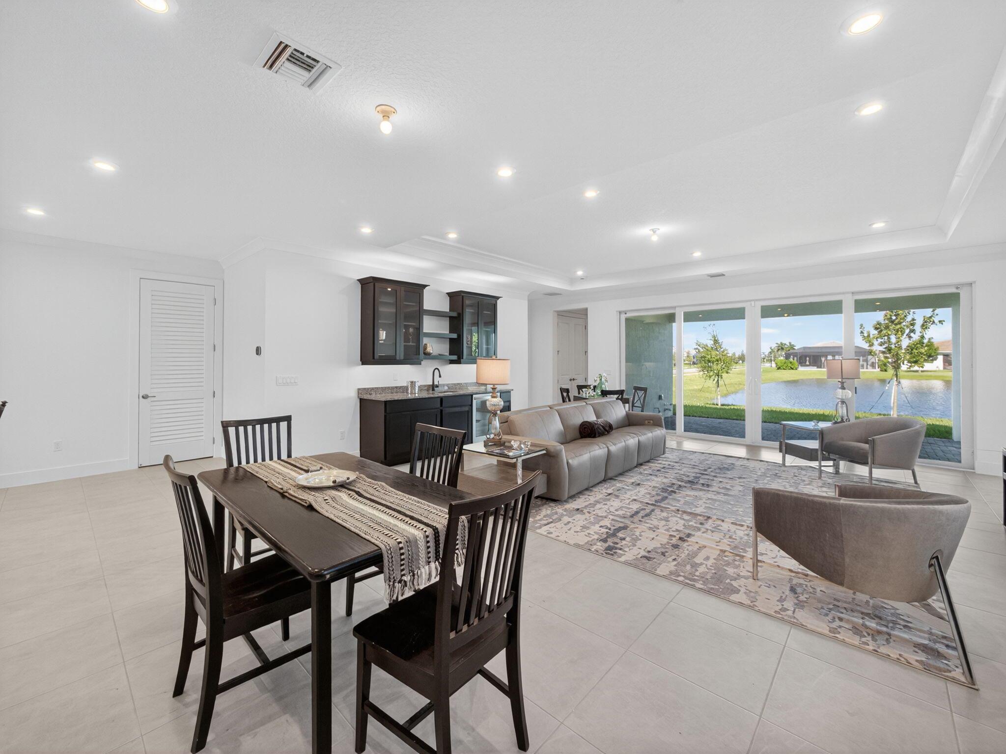 TELARO AT SOUTHERN GROVE - Residential