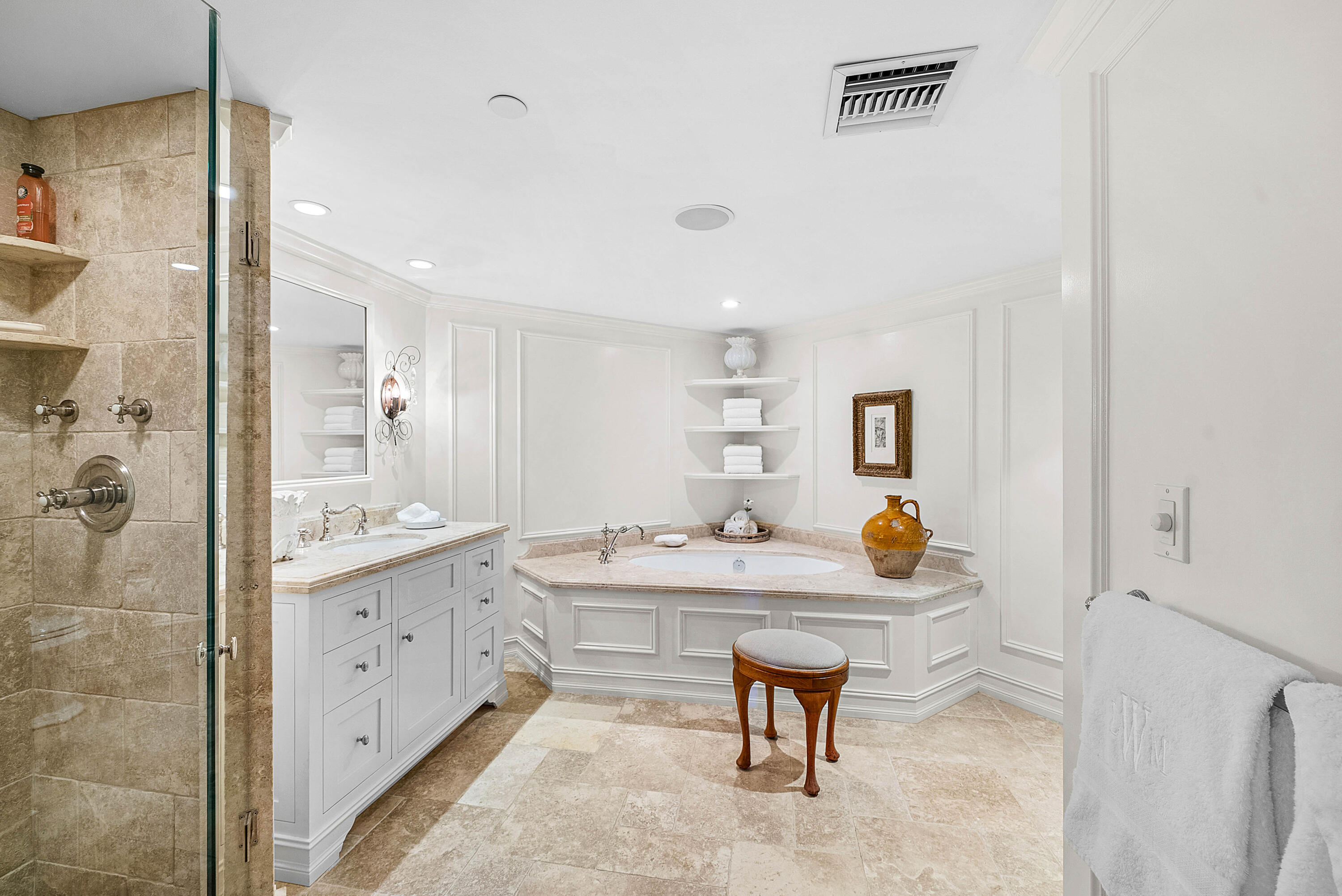 PALM BEACH HAMPTON CONDO - Residential