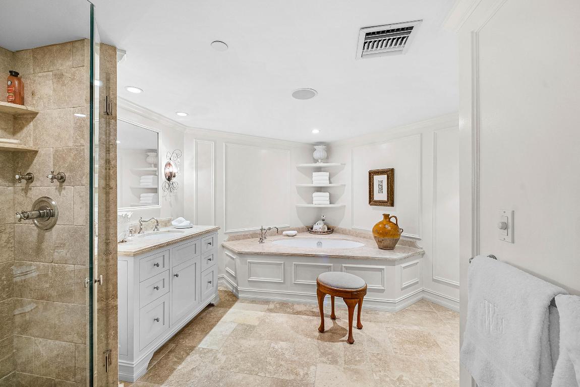 PALM BEACH HAMPTON CONDO - Residential