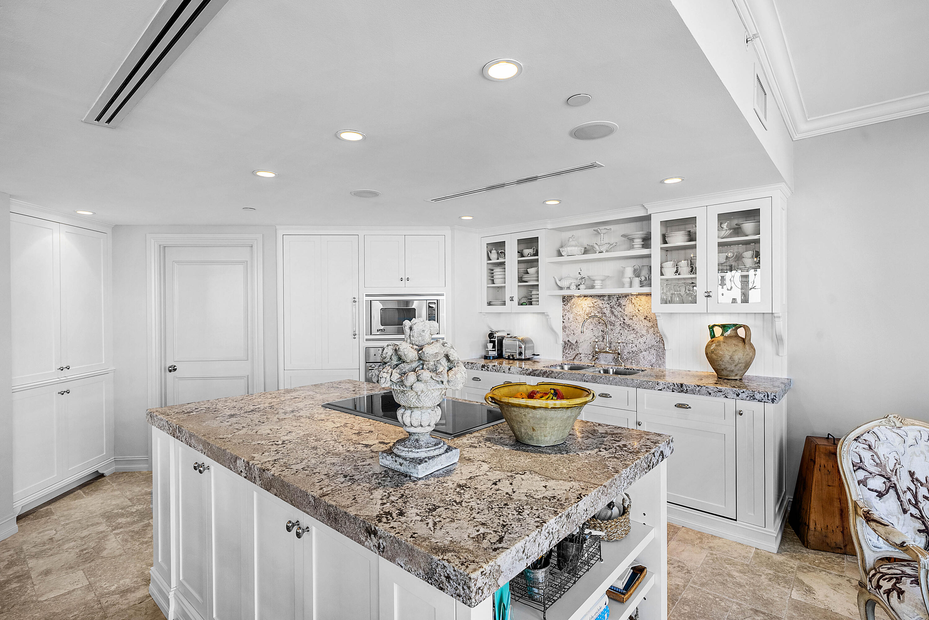 PALM BEACH HAMPTON CONDO - Residential