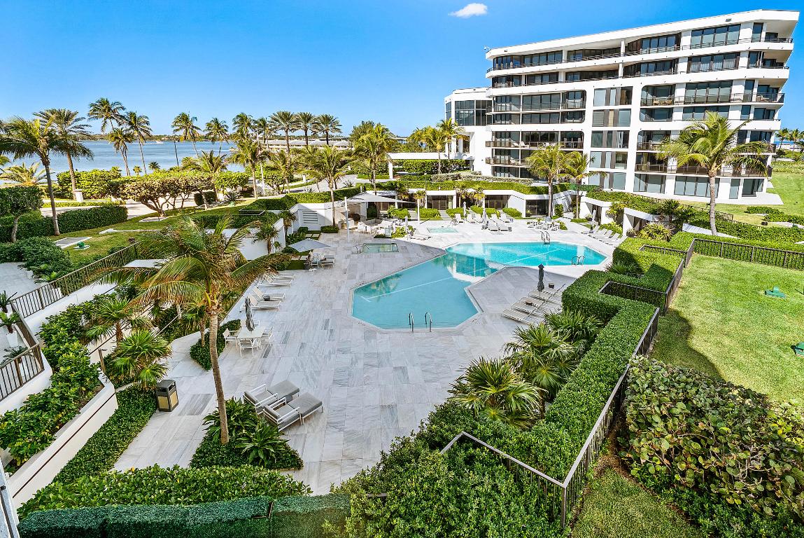 PALM BEACH HAMPTON CONDO - Residential