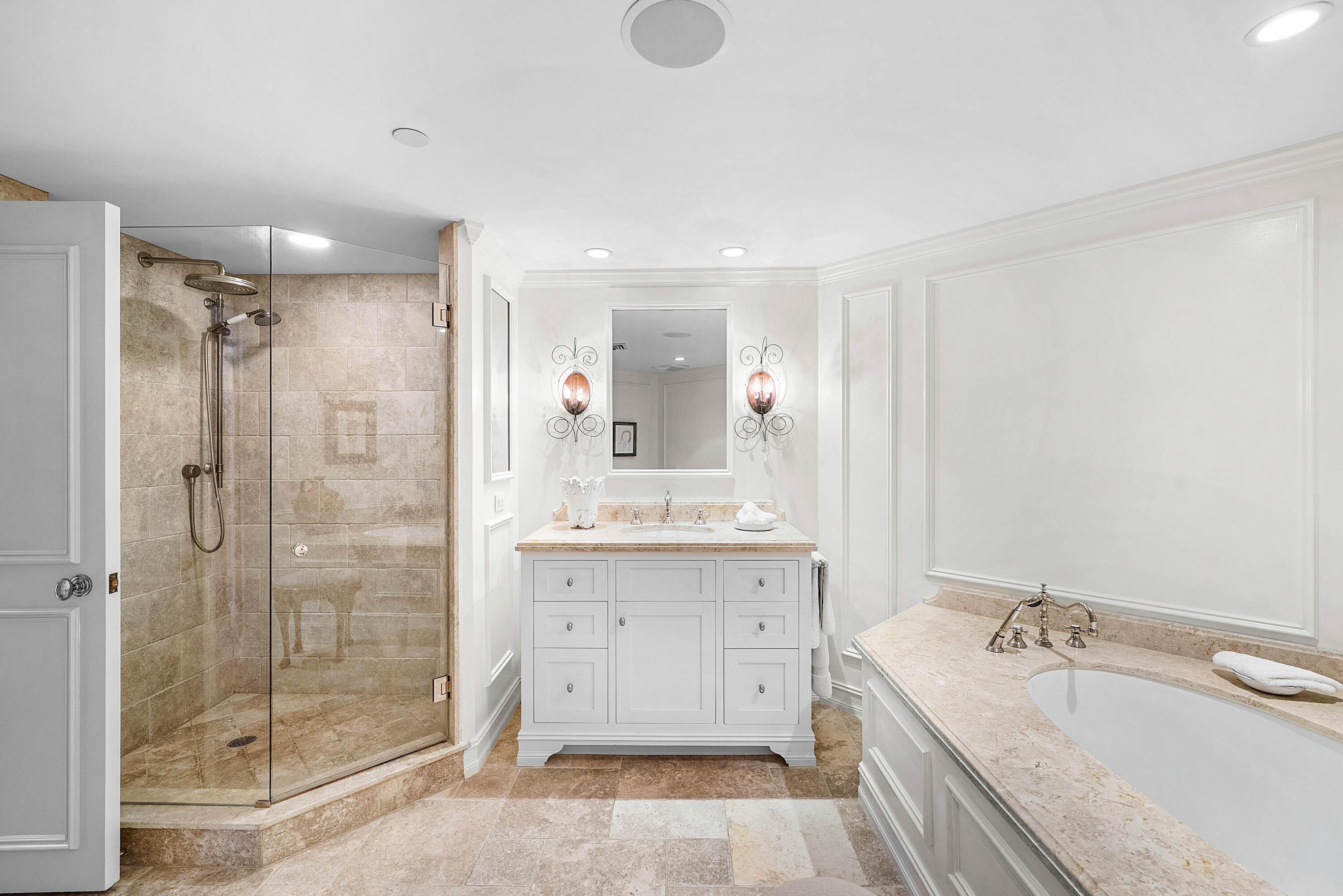 PALM BEACH HAMPTON CONDO - Residential