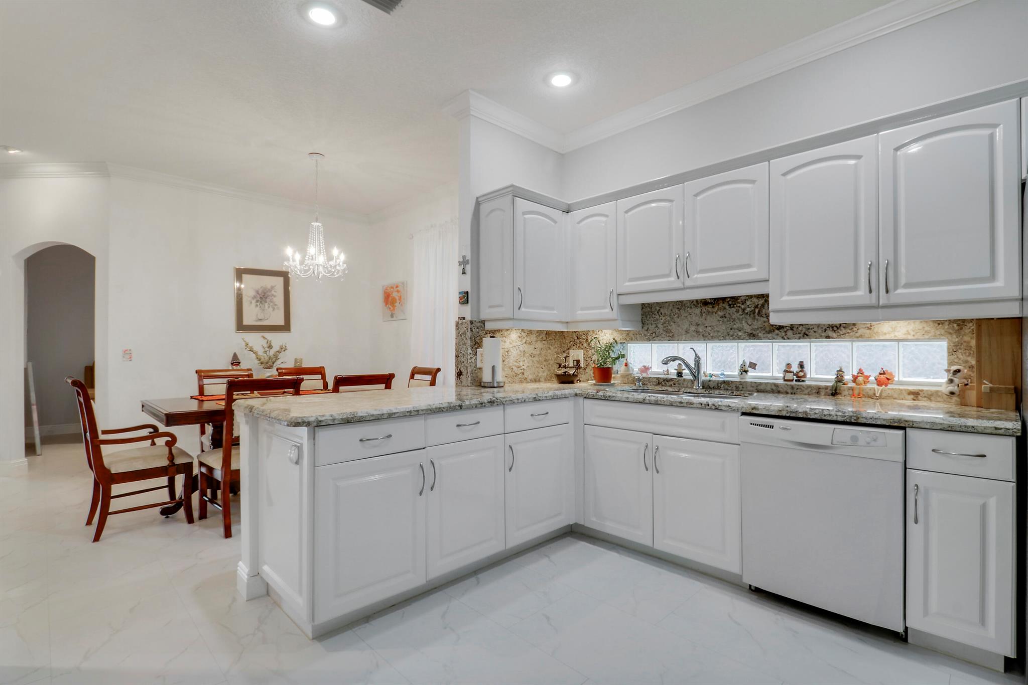 KINGS ISLE PHASE IX - Residential