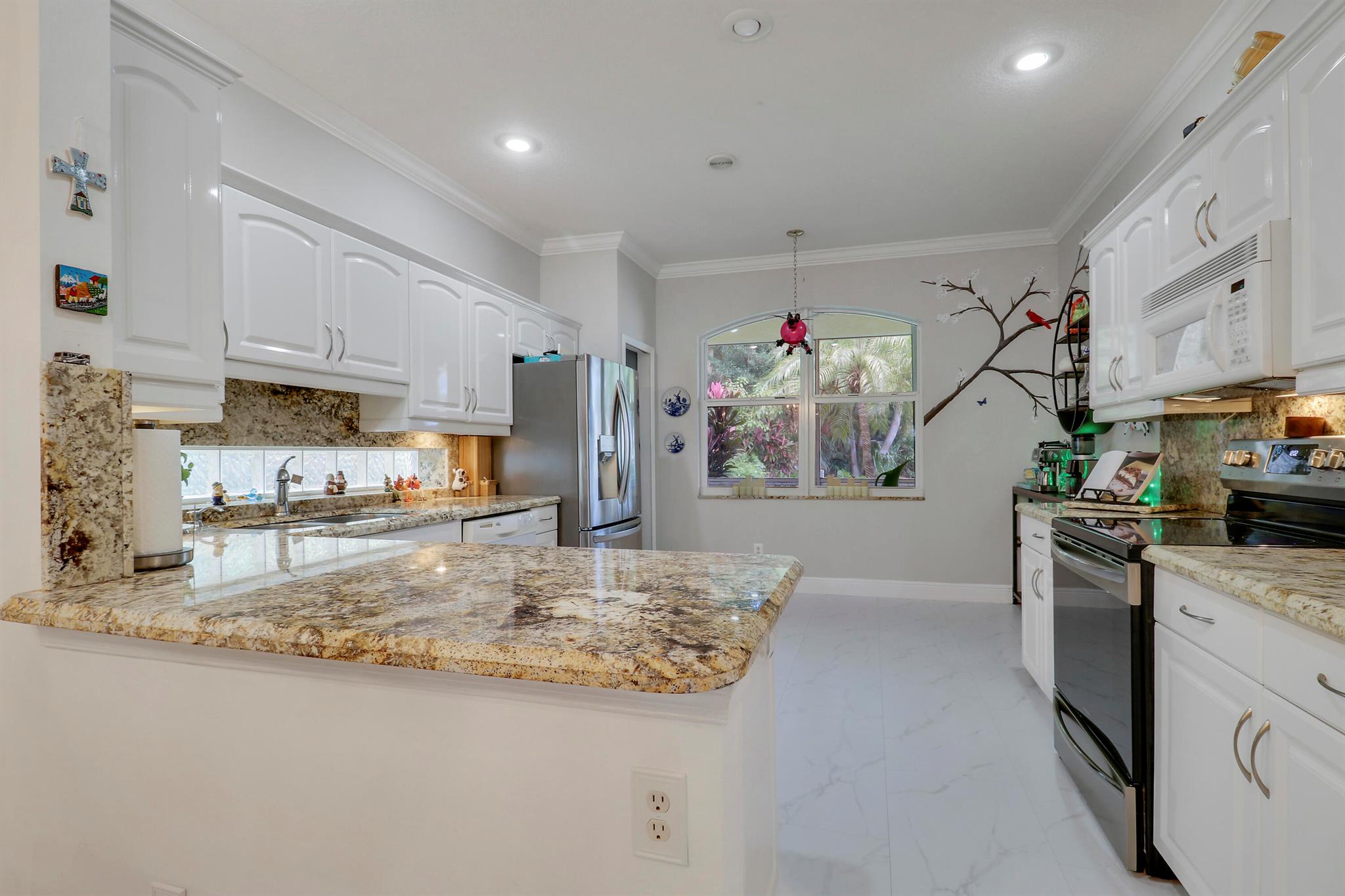 KINGS ISLE PHASE IX - Residential