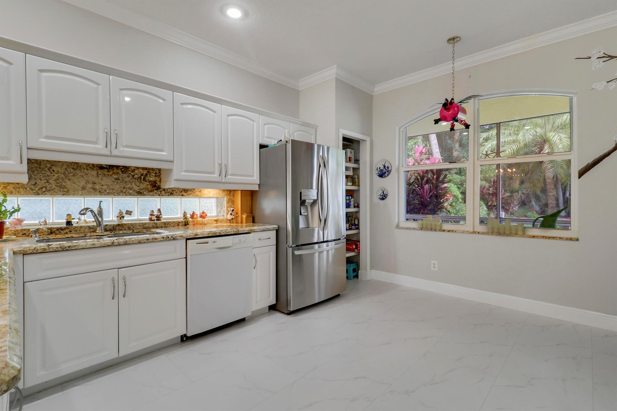 KINGS ISLE PHASE IX - Residential