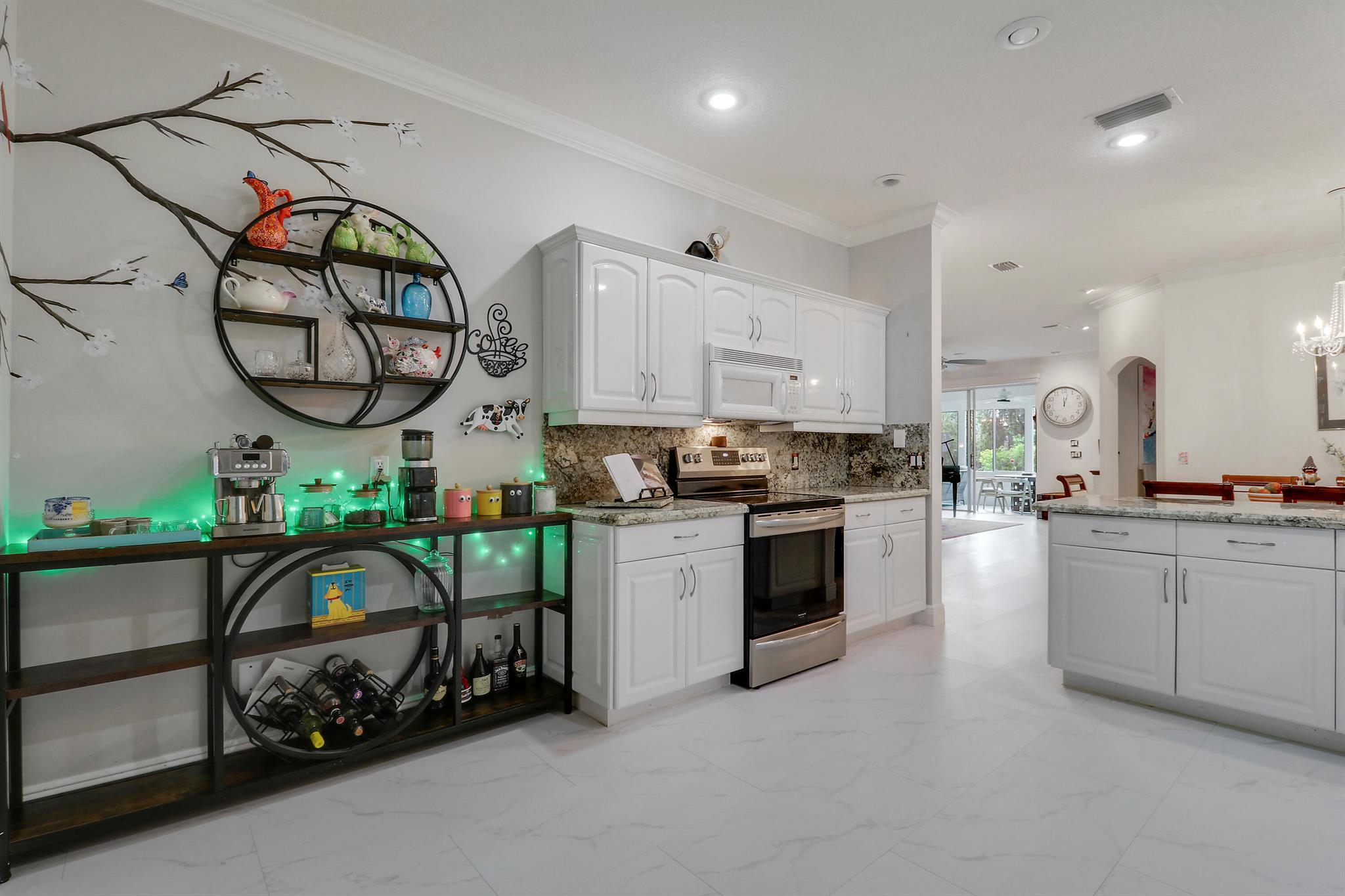 KINGS ISLE PHASE IX - Residential