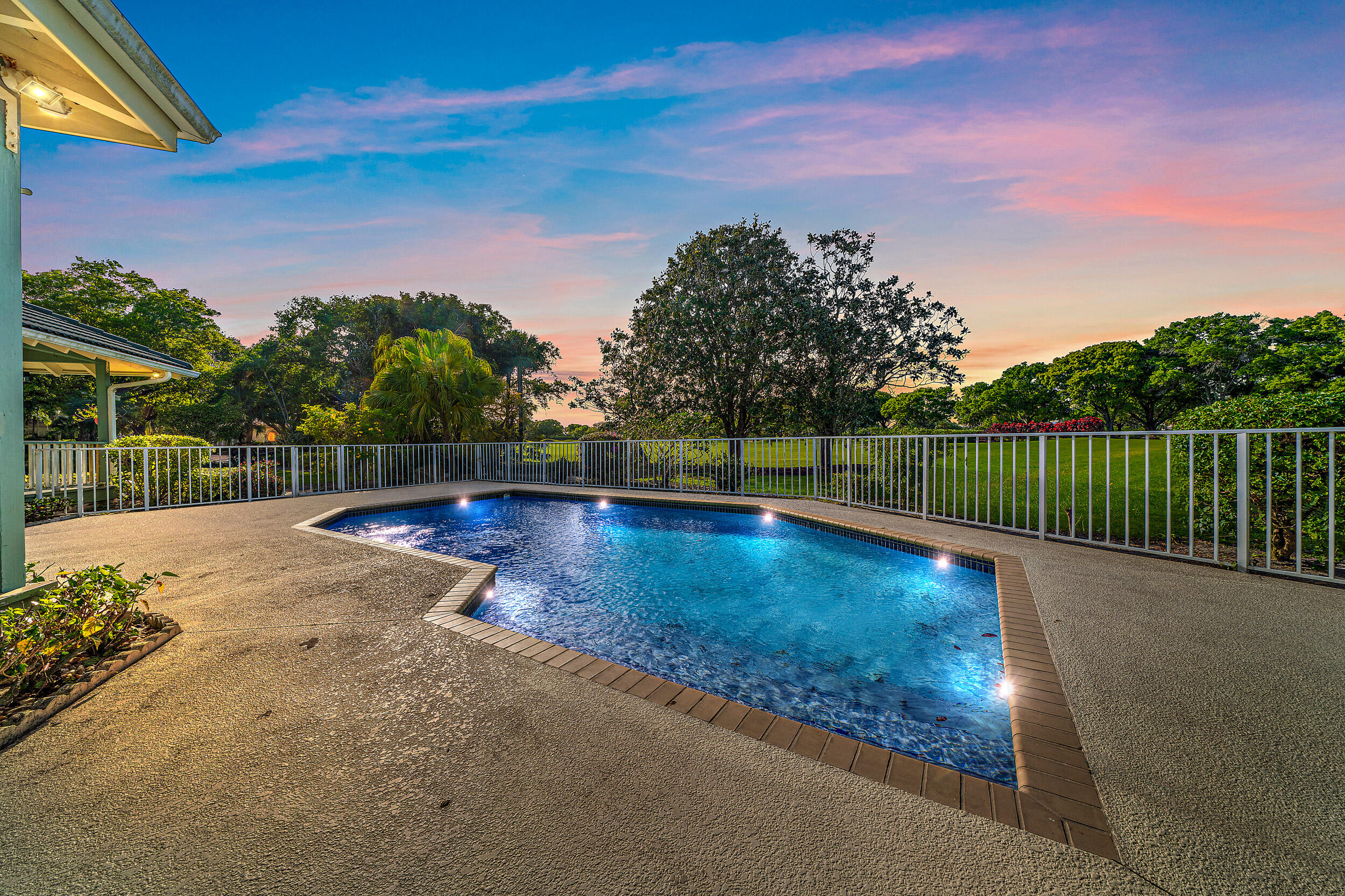 Admirals Cove - Residential