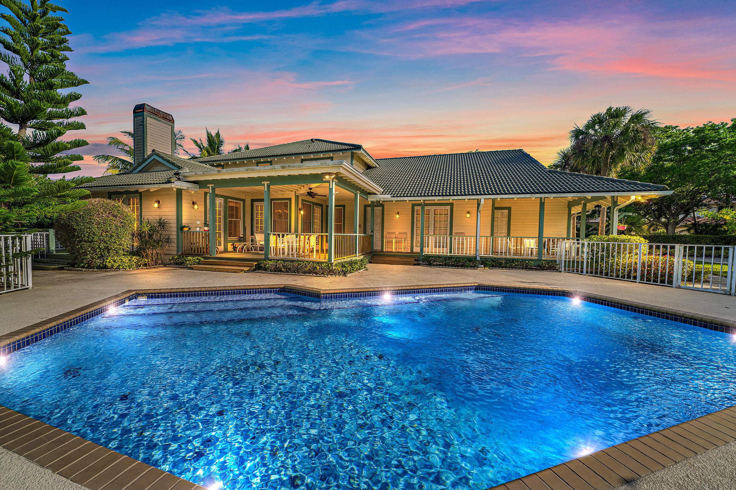 Admirals Cove - Residential