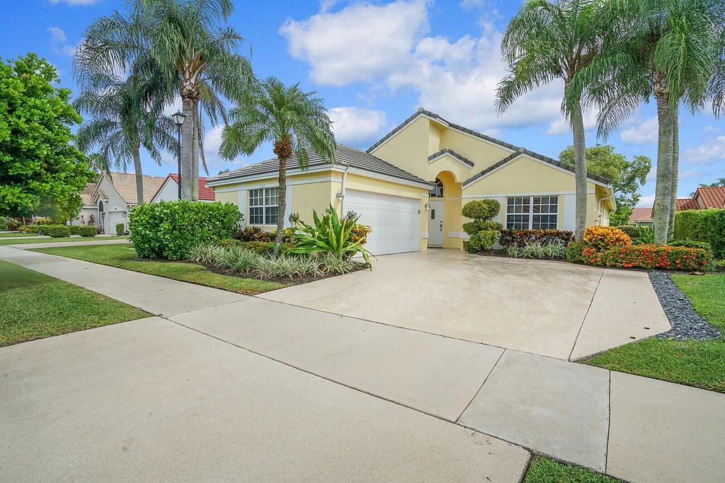 Photo of 7667 Stirling Bridge Boulevard N, Delray Beach, FL 33446 (MLS # R11009017)