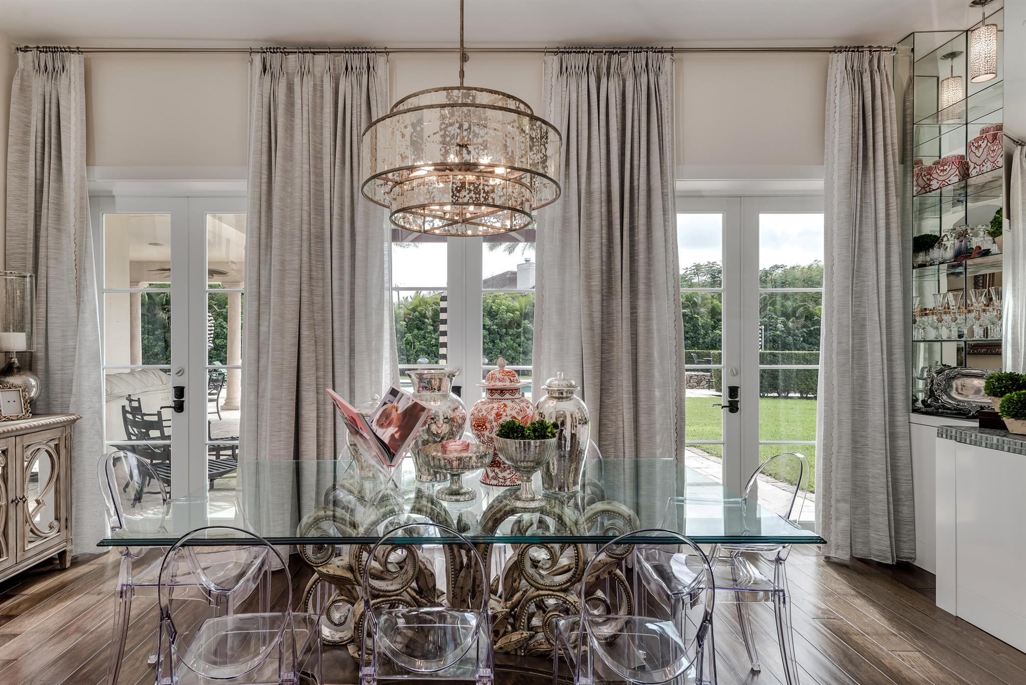 BONIELLOS ACRES - Residential