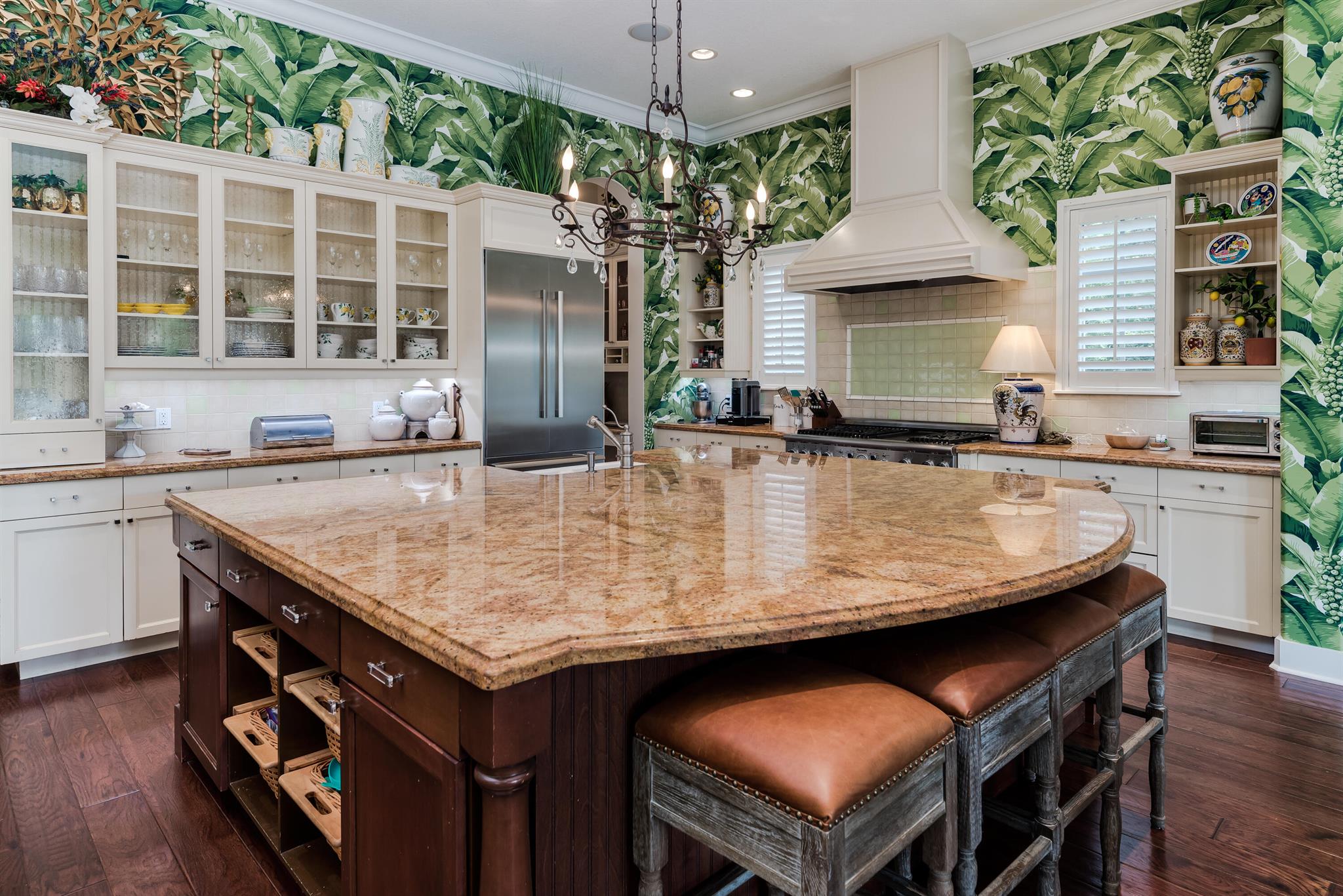 BONIELLOS ACRES - Residential