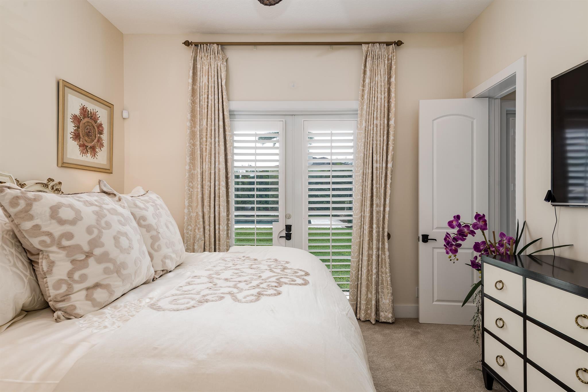 BONIELLOS ACRES - Residential