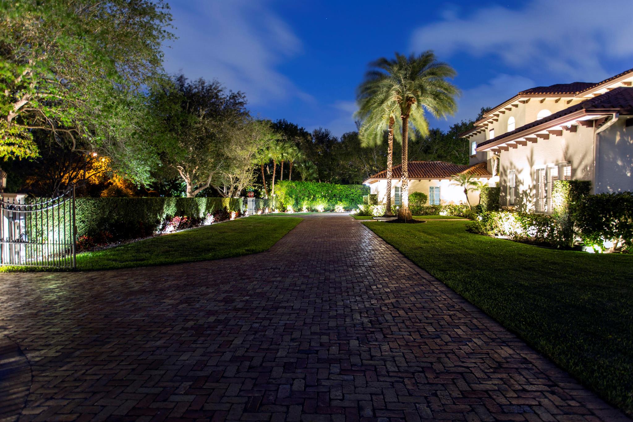 BONIELLOS ACRES - Residential