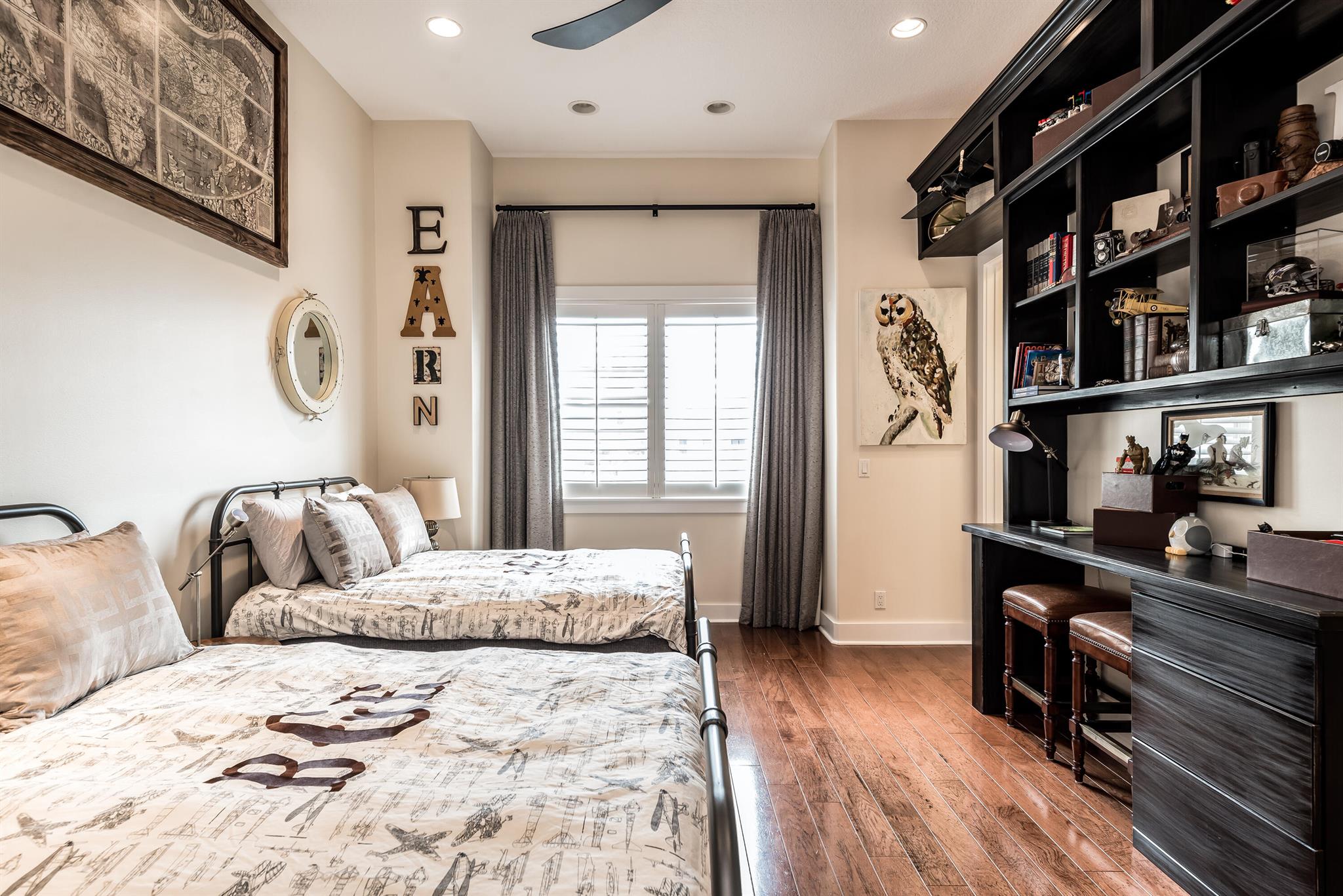 BONIELLOS ACRES - Residential