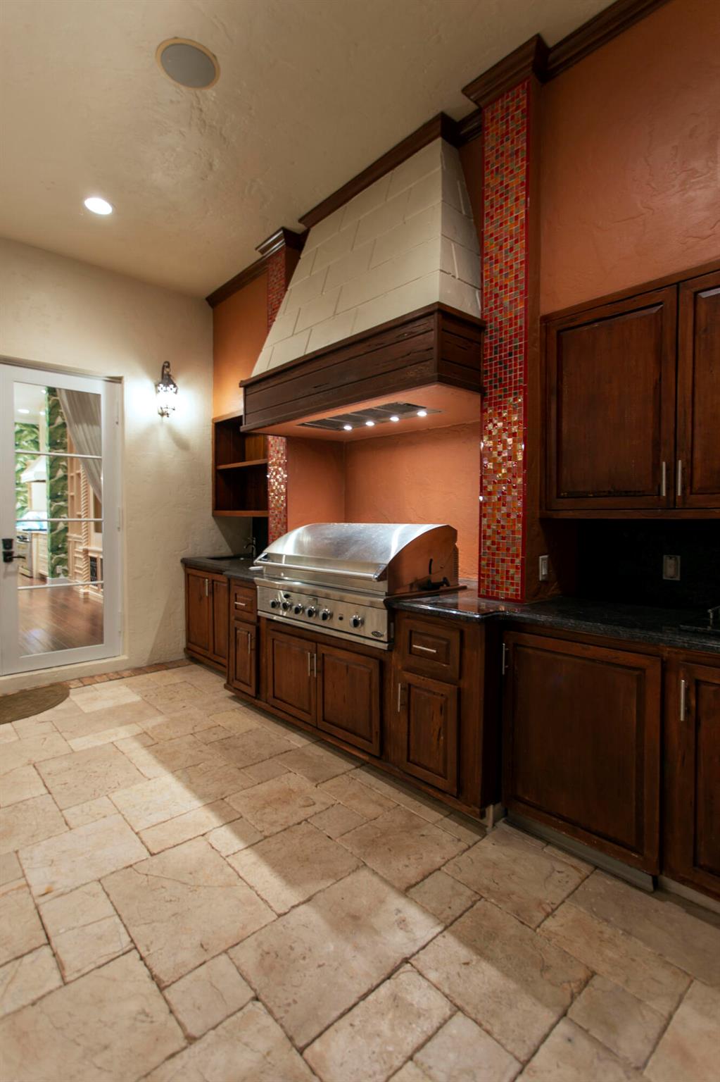 BONIELLOS ACRES - Residential